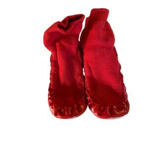 Hanna Andersson red slippers size 10-12